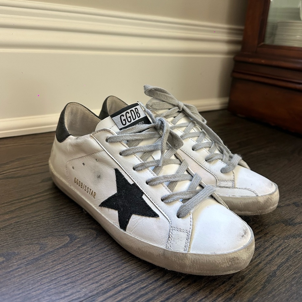 Golden Goose Super-Star with black Swarovski crystal star and heel tab (EU 37)